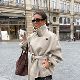Chaqueta de lana Milano con cinturón en beige