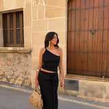 Islaia Set in Black